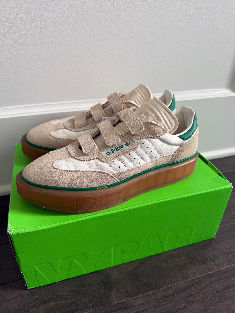 NIB Adidas X Ivy Park Super Sleek 3 Strap